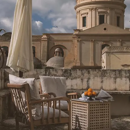 Palazzo Trigona Suites-3